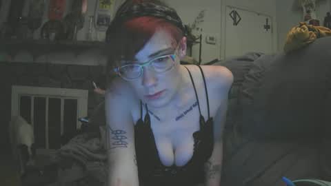 Emily Love online show from September 2025 07:32:01 AM