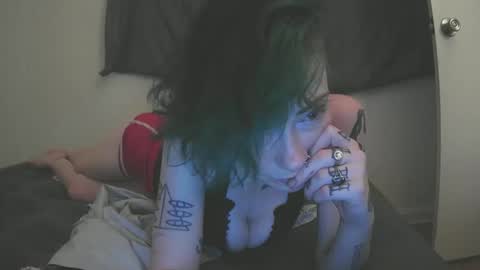 Emily Love online show from October 2025 04:22:01 AM