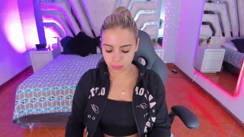 Emily online show from December 2024 10:34:01 AM