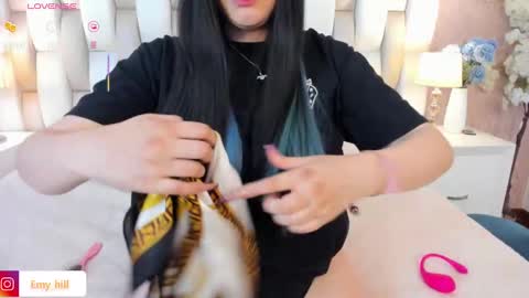 Snapshot of emily_hill___ chatting on February 2025 09:09:01 PM EMILY Monday 5-2 am From Tuesday to Friday5-1 am Colombia time online show from February 2025 09:09:01 PM