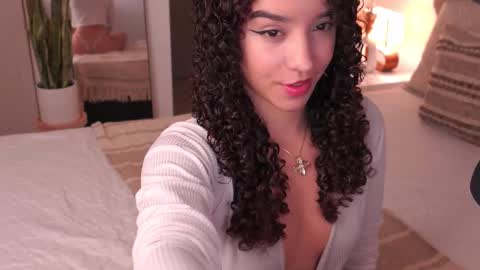 Snapshot of emily_johnson1 chatting on October 2025 10:20:02 PM Juliana online show from October 2025 10:20:02 PM