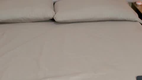 emily_kurth online show from September 2025 11:52:02 PM
