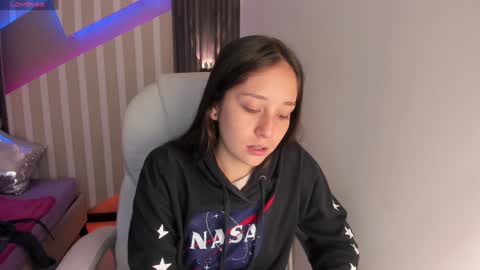 Emily online show from December 2024 02:33:01 PM