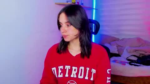 Snapshot of emily_lindey chatting on October 2025 03:10:02 AM emily_lindey online show from October 2025 03:10:02 AM