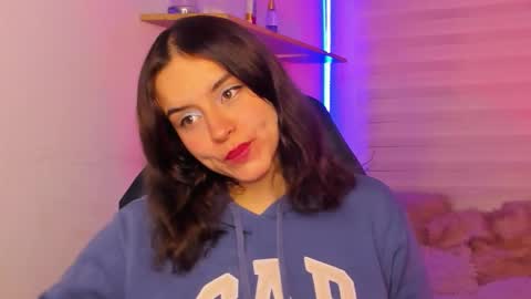 Snapshot of emily_lindey chatting on October 2025 03:07:01 AM emily_lindey online show from October 2025 03:07:01 AM