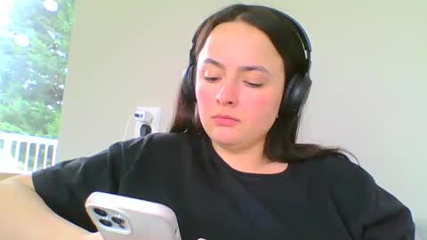 emily_morning_dew online show from January 2025 12:43:01 PM