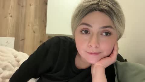 emily_morning_dew online show from October 2025 06:08:02 PM