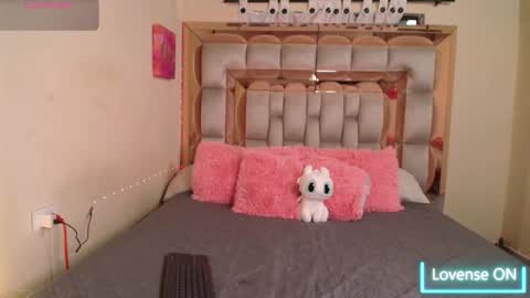 Snapshot of emily_poarch chatting on October 2025 11:16:02 PM emily online show from October 2025 11:16:02 PM