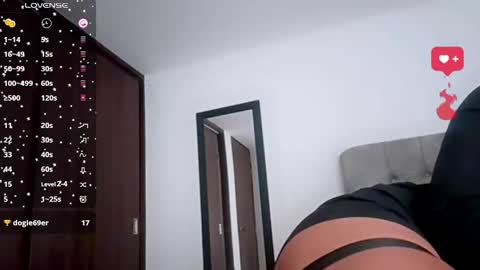 emily_rosse9 online show from October 2025 07:48:02 PM