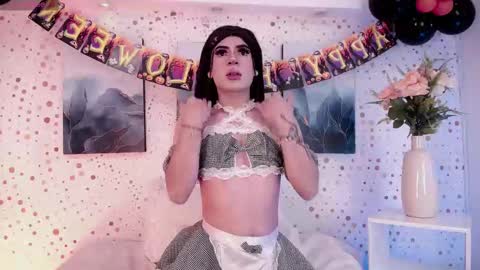 Snapshot of emily_vaughan chatting on October 2025 03:16:02 AM Emily. online show from October 2025 03:16:02 AM