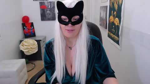 Emily online show from February 2025 07:03:01 AM