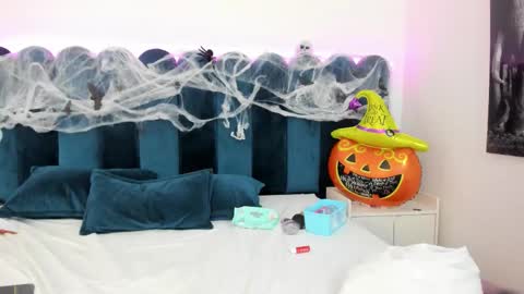 Snapshot of emilyandmarco_ chatting on November 2025 12:34:02 AM Emilyyy online show from November 2025 12:34:02 AM