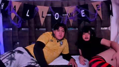 Amily  Andrew online show from October 2025 05:41:02 AM