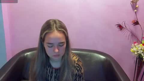 Emily online show from September 2025 07:20:01 AM