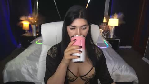 Snapshot of emilycandys chatting on November 2025 07:20:02 AM Emy online show from November 2025 07:20:02 AM