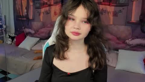 Snapshot of emilychaves chatting on November 2025 04:50:01 PM Emilyhaves online show from November 2025 04:50:01 PM