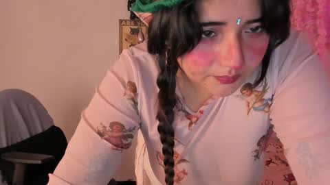 Snapshot of emilycollei chatting on October 2025 03:37:01 AM Emily online show from October 2025 03:37:01 AM