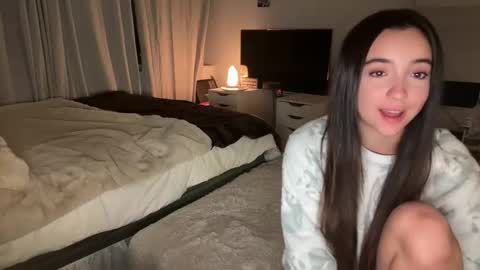 emilyfawn online show from November 2025 05:07:01 AM