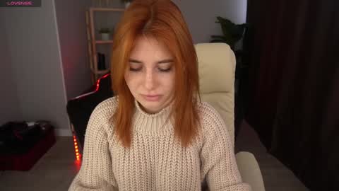 Snapshot of emilyfoxxi chatting on December 2024 06:24:02 AM Emily online show from December 2024 06:24:02 AM