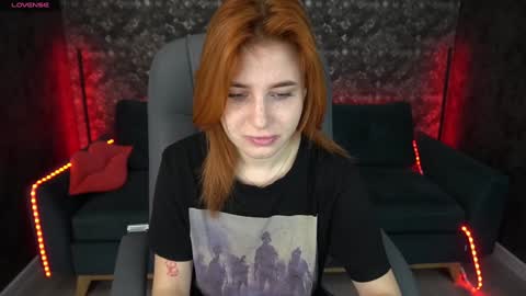 Snapshot of emilyfoxxi chatting on January 2025 06:56:02 AM Emily online show from January 2025 06:56:02 AM