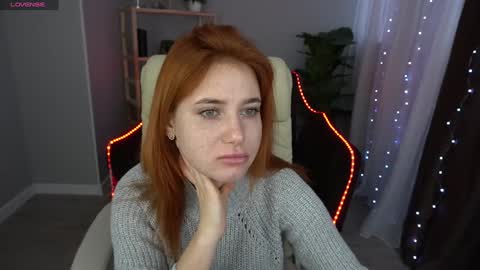 Snapshot of emilyfoxxi chatting on January 2025 06:02:01 AM Emily online show from January 2025 06:02:01 AM