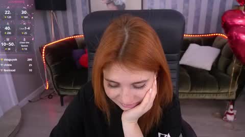Snapshot of emilyfoxxi chatting on February 2025 10:01:02 AM Emily online show from February 2025 10:01:02 AM