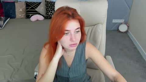 Snapshot of emilyfoxxi chatting on September 2025 06:24:02 AM Emily online show from September 2025 06:24:02 AM