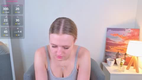 Snapshot of emilyhewell chatting on September 2025 01:11:01 AM Emi online show from September 2025 01:11:01 AM