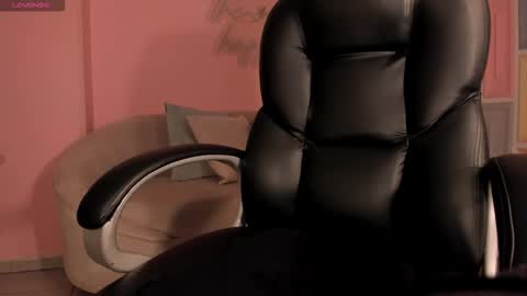 Snapshot of emilyjohnsonx chatting on December 2025 11:42:01 PM Emily online show from December 2025 11:42:01 PM