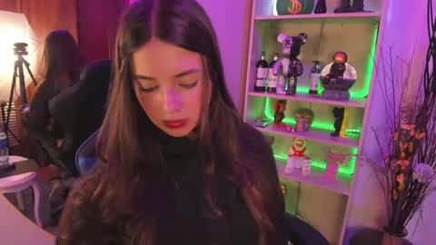 VALEEEN online show from December 2024 04:05:01 PM