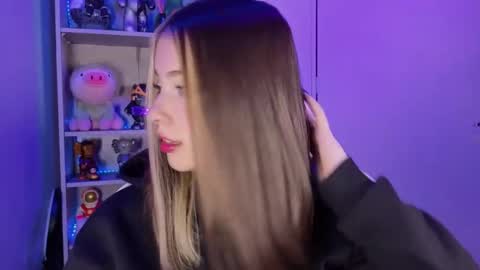 VALEEEN online show from October 2025 05:14:02 PM