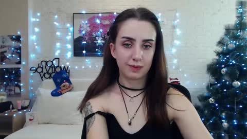 Emyli online show from December 2024 01:50:01 AM