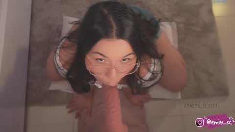 Emy  online show from October 2025 02:03:02 PM