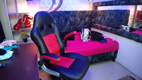 emilysweet online show from September 2025 12:26:01 PM