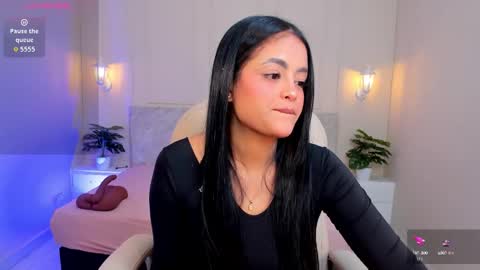 Emily online show from September 2025 04:04:02 AM