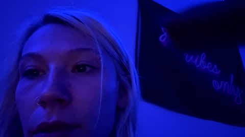 Snapshot of emilywarren296 chatting on October 2025 01:43:02 PM emilywarren296 online show from October 2025 01:43:02 PM