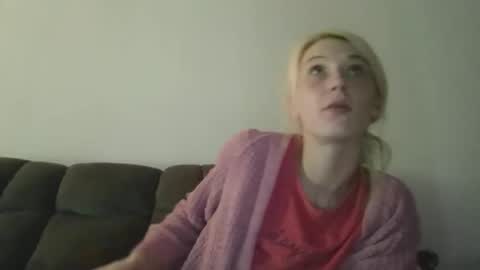 Snapshot of emilywarren296 chatting on October 2025 01:55:02 PM emilywarren296 online show from October 2025 01:55:02 PM