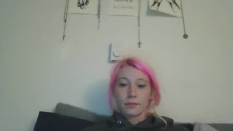 Snapshot of emilywarren296 chatting on October 2025 03:03:02 PM emilywarren296 online show from October 2025 03:03:02 PM