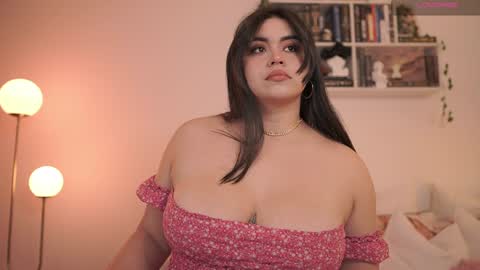 IG thickemmsss online show from February 2025 07:42:01 PM