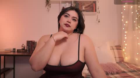 IG thickemmsss online show from February 2025 09:04:01 PM