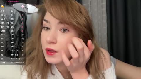 Nadya online show from October 2025 09:16:01 PM