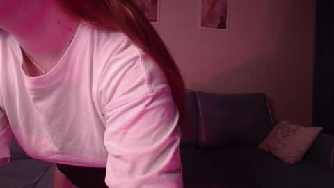 Emmi online show from September 2025 05:12:02 PM
