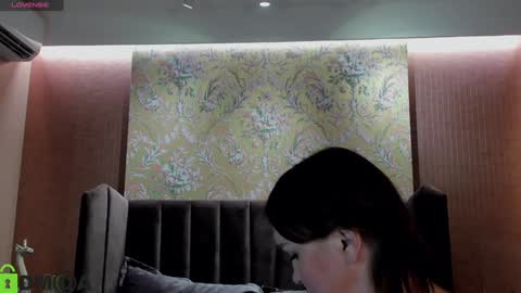 Snapshot of emm_quince chatting on January 2025 04:49:02 AM Emm online show from January 2025 04:49:02 AM