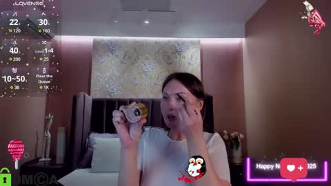 Snapshot of emm_quince chatting on March 2025 07:26:02 PM Emm online show from March 2025 07:26:02 PM