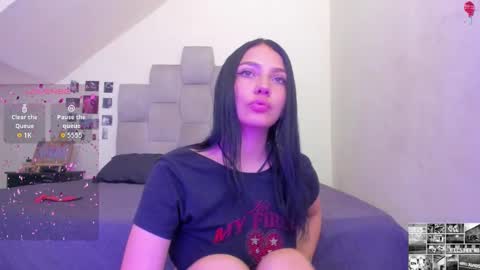 emma  online show from September 2025 08:10:02 PM