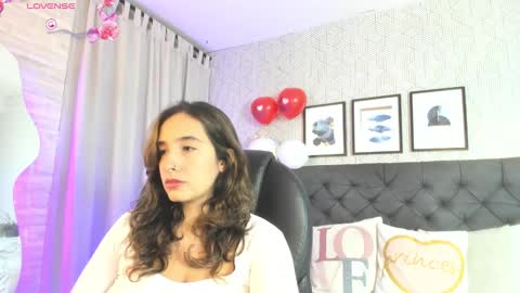 Emma online show from February 2025 12:27:01 PM