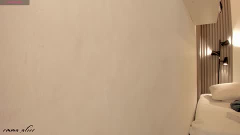 Alice online show from October 2025 12:02:02 PM