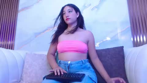 Emily online show from September 2025 07:26:01 PM