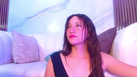 Emily online show from September 2025 07:38:01 PM