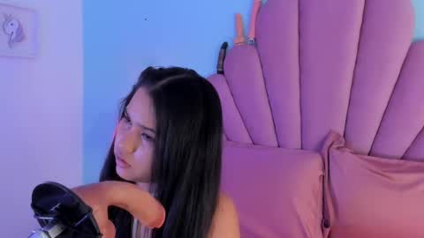 emma online show from October 2025 03:39:02 AM